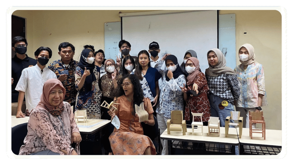 Mahasiswa Desain Interior 2020-2026
